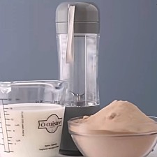 Blender Portable rechargeable via USB - Réalisez vos propres milk-shake.